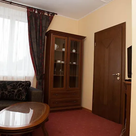 Ялинка Готель Viskiv