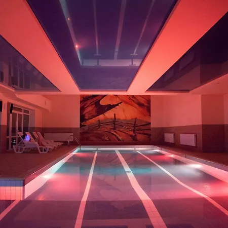 Ялинка Готель 3*