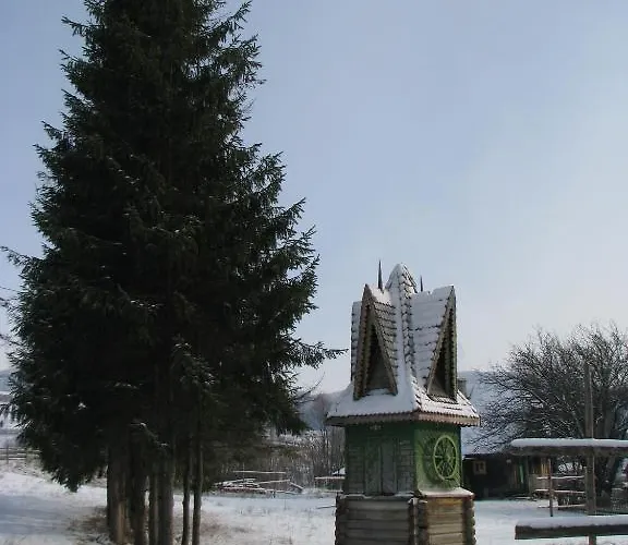 Ялинка Готель