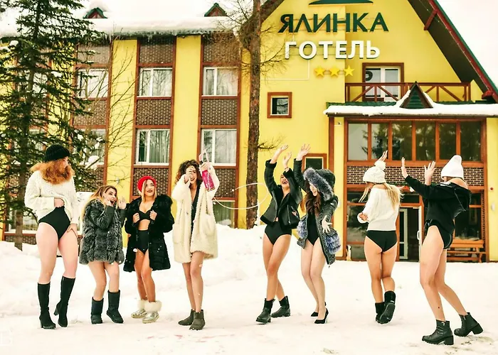 Ялинка Готель 3*