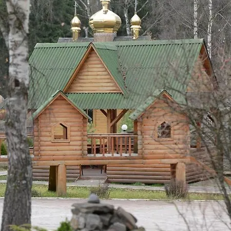 Ялинка Готель Отель Вышков