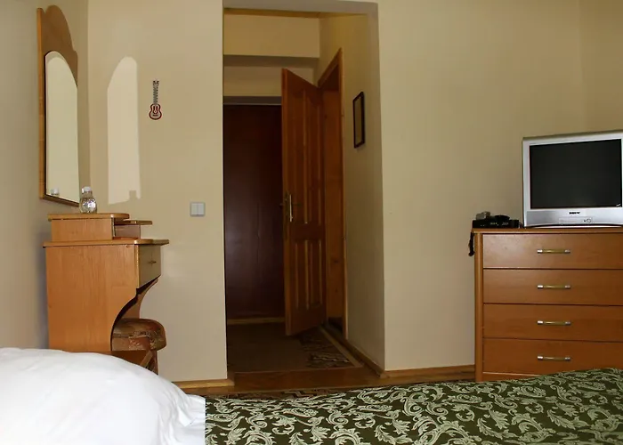 Hotel Ялинка Готель 3*